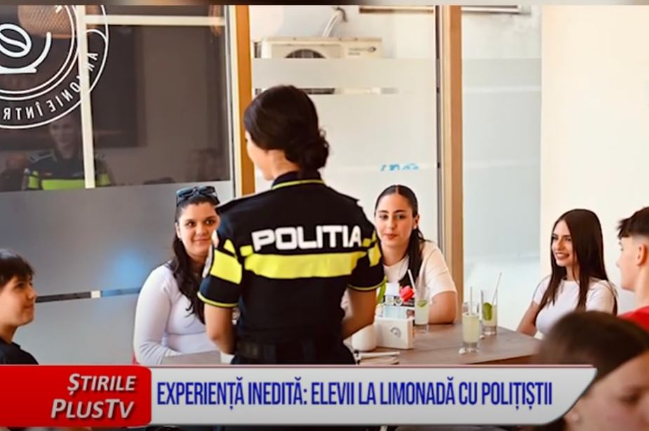 EXPERIENȚĂ INEDITĂ: ELEVII LA LIMONADĂ CU POLIȚIȘTII