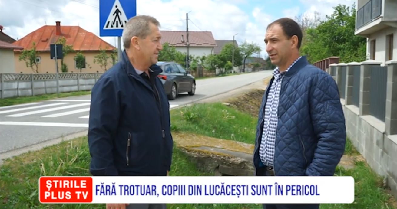 FĂRĂ TROTUAR, COPIII DIN LUCĂCEȘTI SUNT ÎN PERICOL