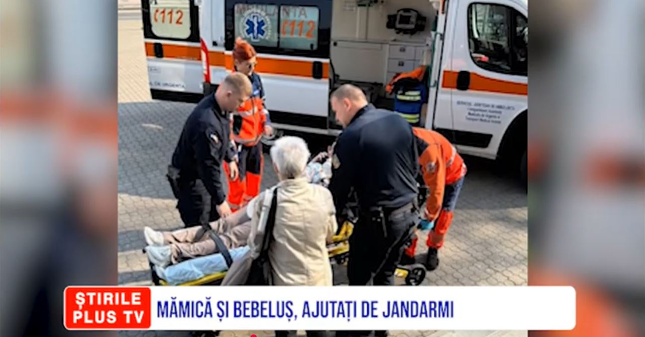 MĂMICĂ ȘI BEBELUȘ, AJUTAȚI DE JANDARMI