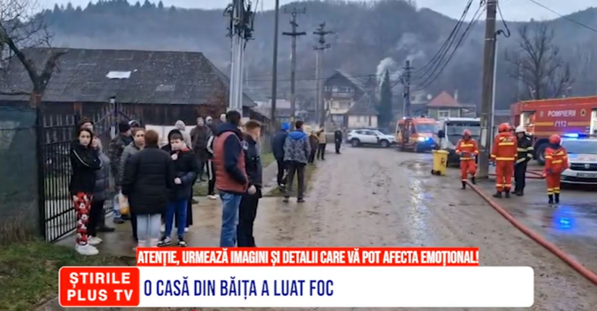 O CASĂ DIN BĂIȚA A LUAT FOC