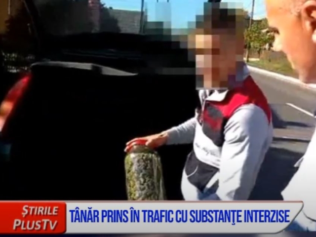 TÂNĂR, PRINS ÎN TRAFIC CU SUBSTANŢE INTERZISE